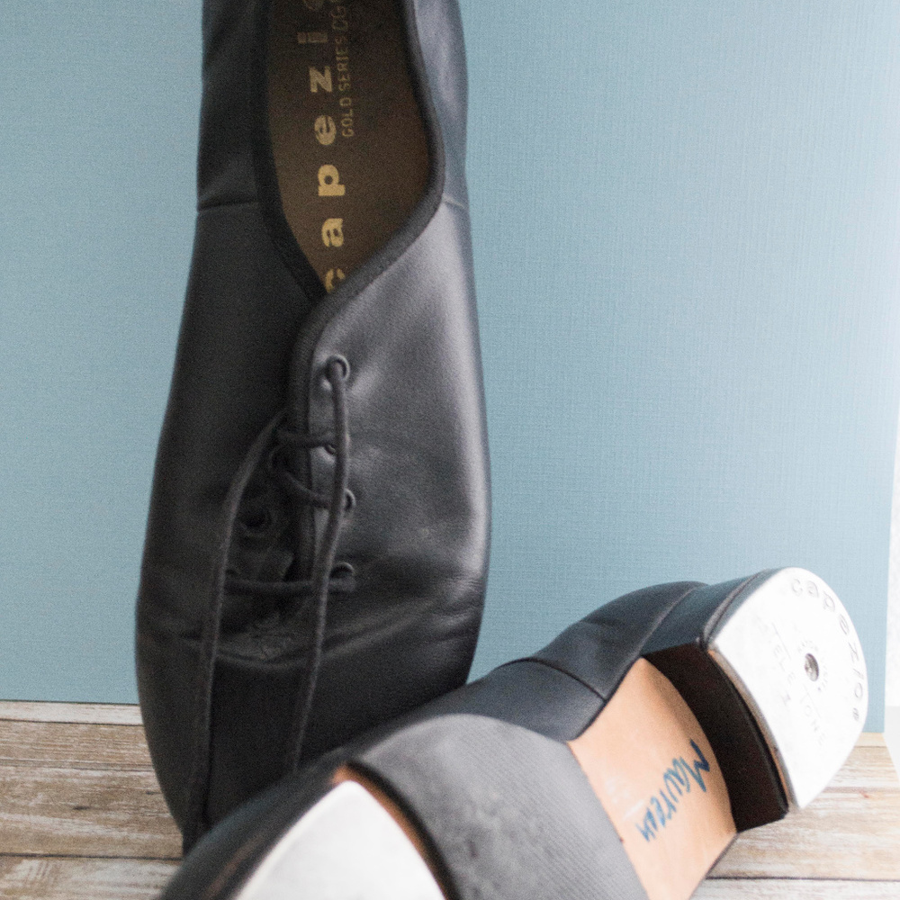 Capezio CG09 Unisex Premiere Lace Tap Size 7.5 W